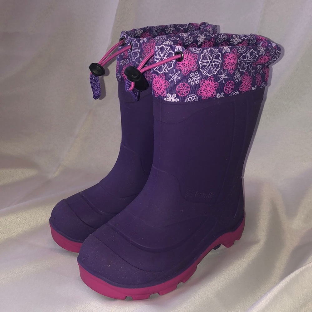 Kamik snowbuster winter girls snow boots. Size 13
